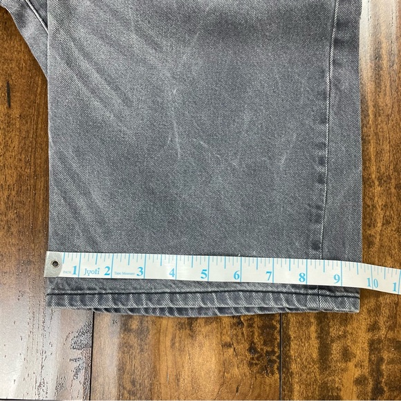 H&M Men’s Shorts Gray &Denim Bermuda Button Fly Size 32 - Picture 7 of 10